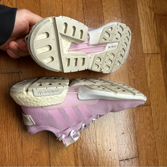 Women’s Purple Adidas Boost Shoes - Picture 7 of 9